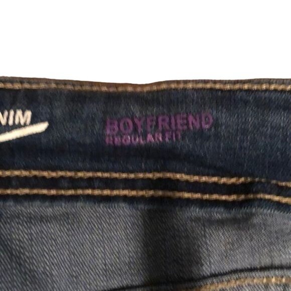 INC Embroidered Distressed Crystal Button Jeans Size 8P Medium Wash NWOT - Picture 6 of 7